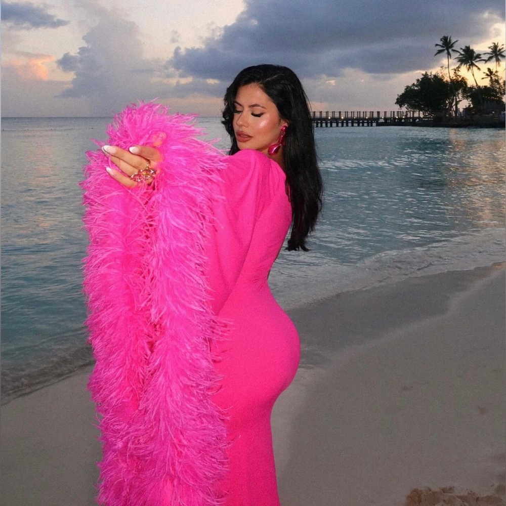 AKIRA BRING THE DRAMA ONE SLEEVE FEATHER DRESS. SIZE XL - Picture 11 of 16